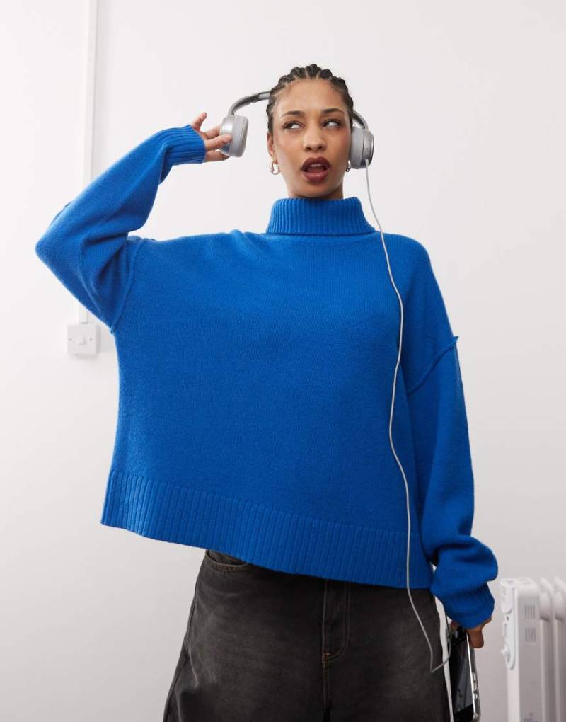 Weekday - Dita - Rollkragenpullover aus Wolle in meliertem Blau von Weekday