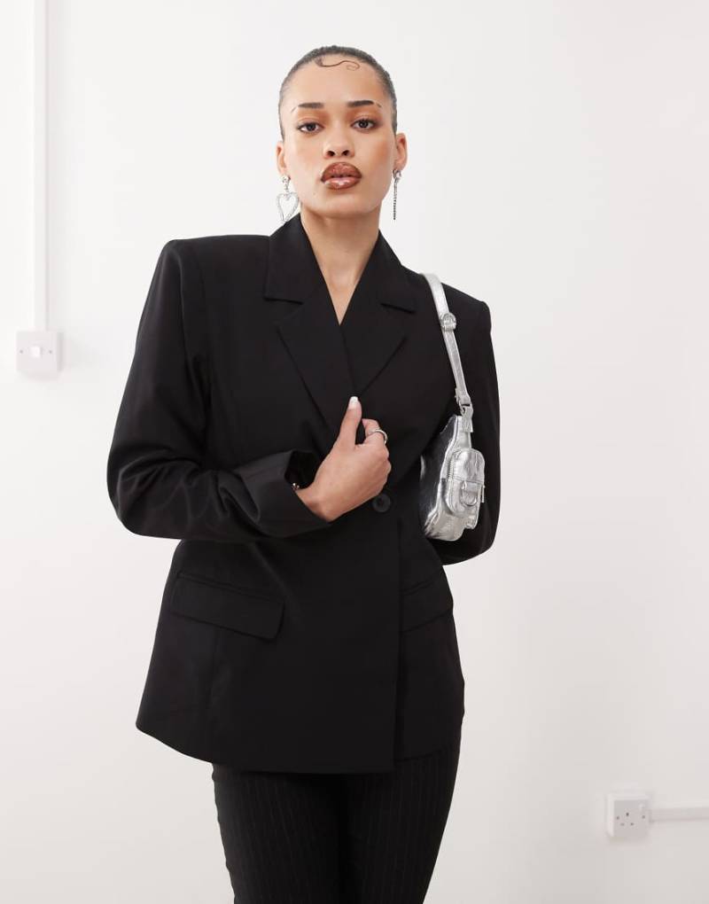 Weekday - Edgar - Figurbetonter Blazer in Schwarz von Weekday