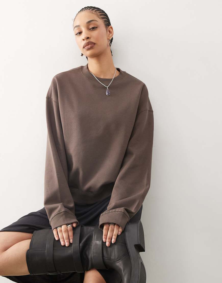 Weekday - Essence - Sweatshirt in Dunkelbraun von Weekday