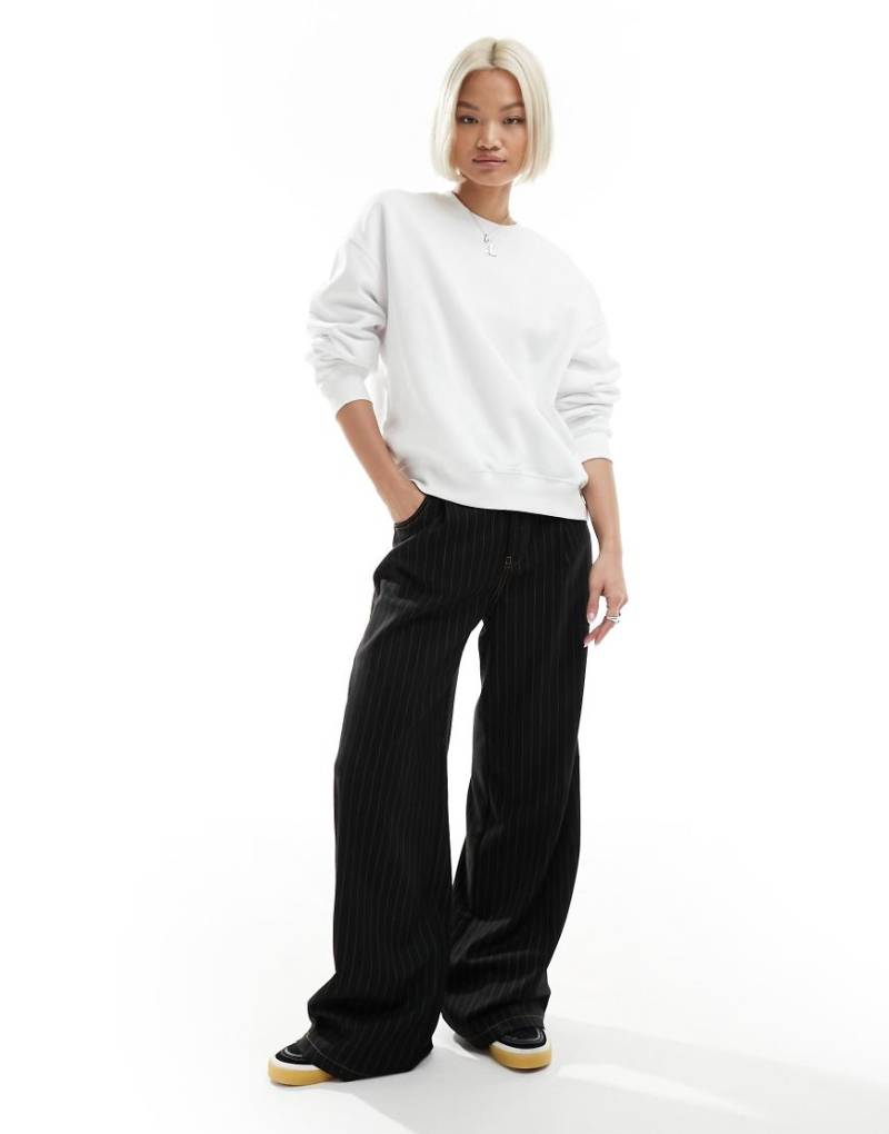 Weekday - Essence - Sweatshirt in Weiß mit regulärer Passform von Weekday