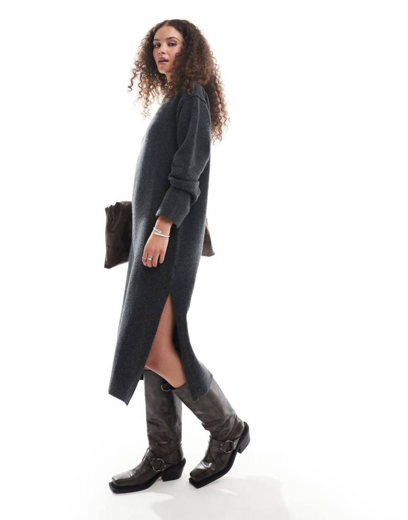 Weekday - Funda - Midaxi-Strickkleid aus Wollmischung in Schwarz meliert mit Seitenschlitz, exklusiv bei ASOS von Weekday