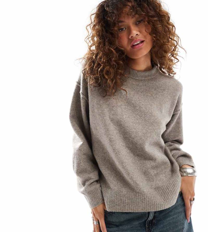 Weekday - Funda - Pullover aus Wollmischung in Graubraun meliert, exklusiv bei ASOS von Weekday