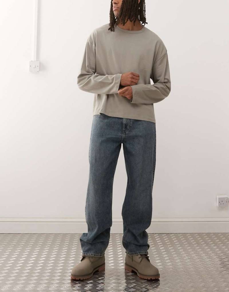 Weekday - Galaxy - Baggy-Jeans in blauer Waschung mit lockerem Schnitt von Weekday