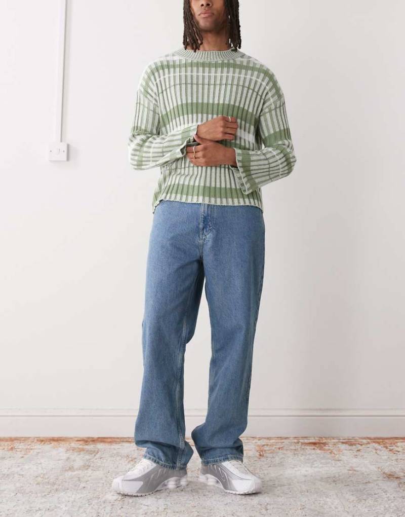 Weekday - Galaxy - Weite Loose Fit Jeans in klassischer blauer Waschung von Weekday
