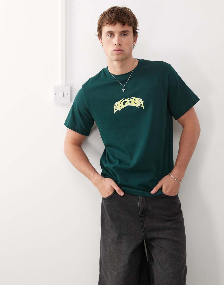 Weekday - Great - Boxy Fit T-Shirt in Grün mit Grafikprint von Weekday