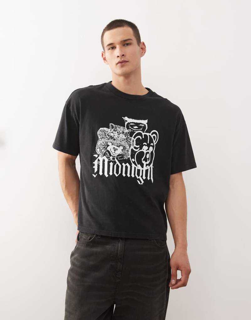 Weekday - Great - Kastiges T-Shirt in Schwarz mit „Midnight"-Figurengrafik vorne von Weekday