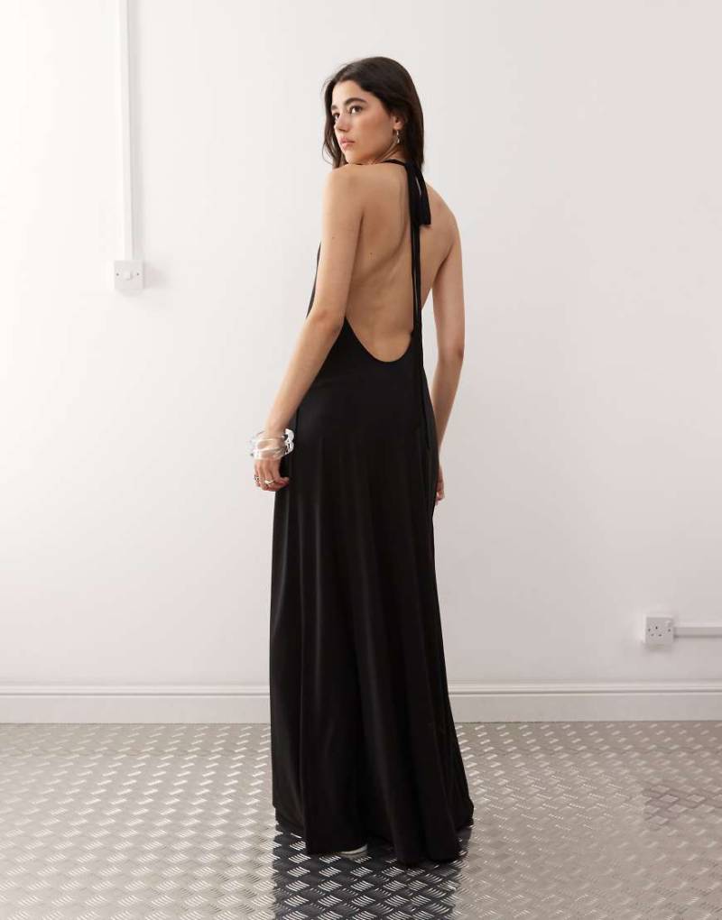 Weekday - Halbtransparentes Neckholder-Maxikleid in Schwarz Weekday - Halbtransparentes Neckholder-Maxikleid in Schwarz von Weekday