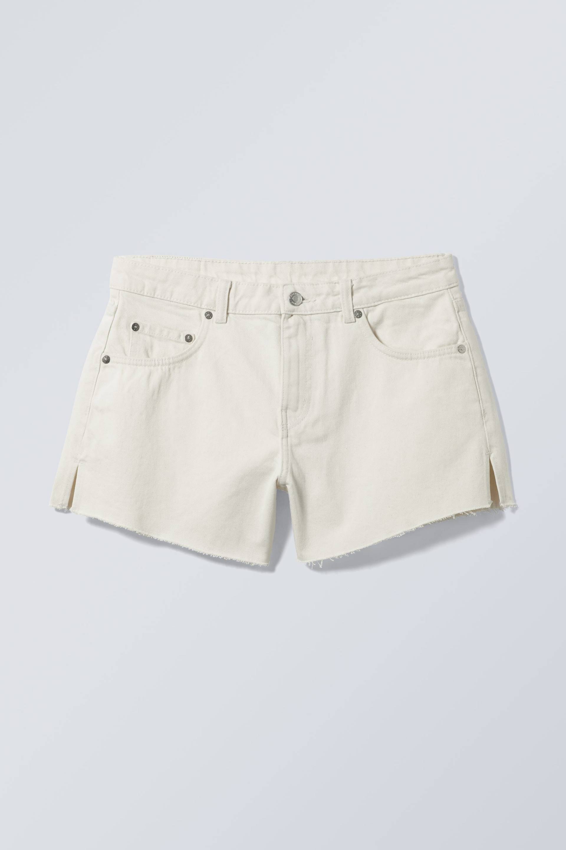 Weekday Jeansshorts Swift Vintage-Weiß in Größe W 23. Farbe: Vintage white von Weekday