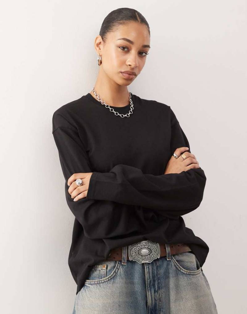 Weekday - Kastiges, langärmliges Oversize-T-Shirt in Schwarz von Weekday