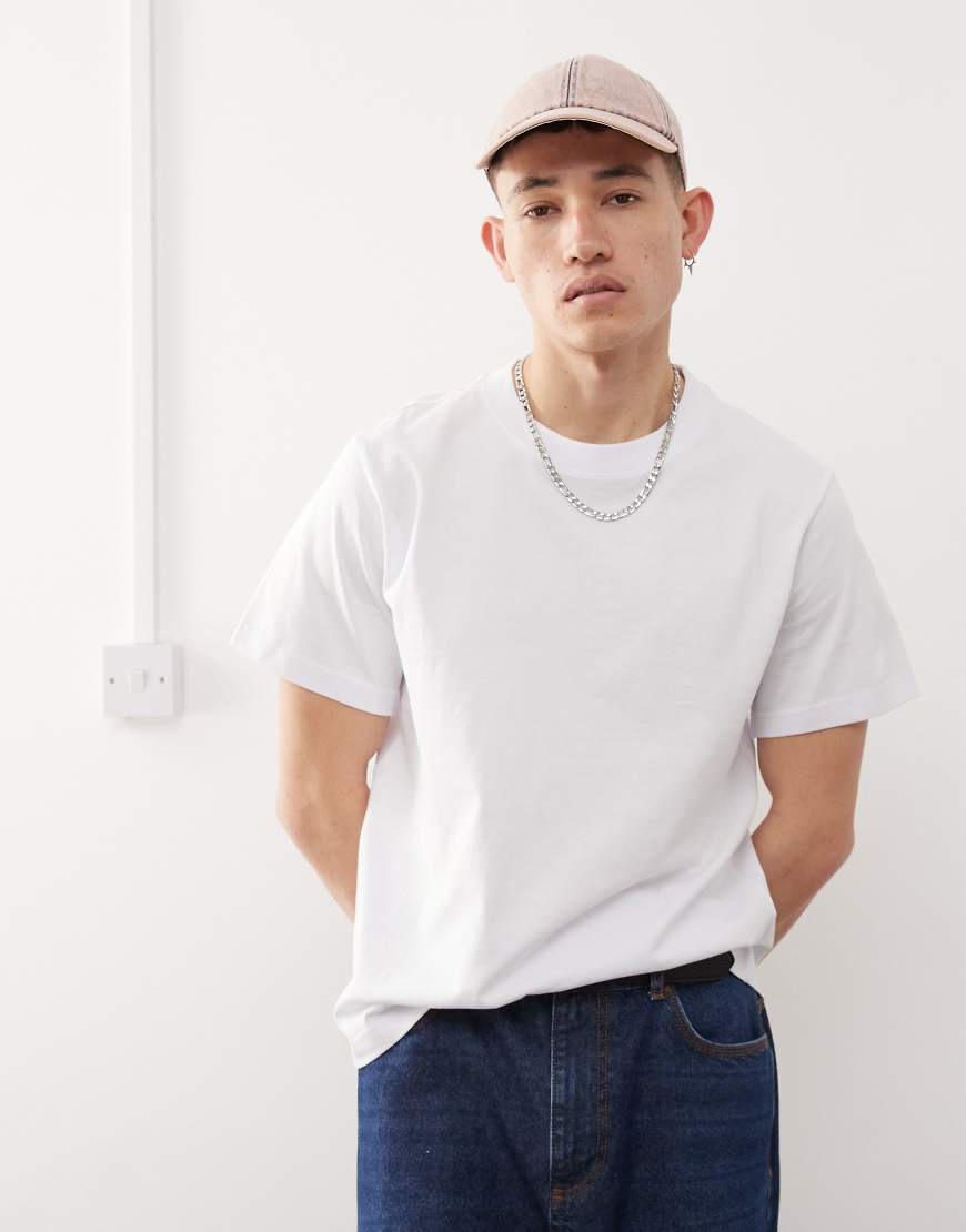 Weekday - Kastiges T-Shirt aus schwerem Jersey in Weiß von Weekday