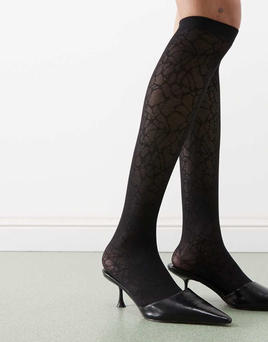 Weekday - Kniestrümpfe aus Spitze in Schwarz von Weekday