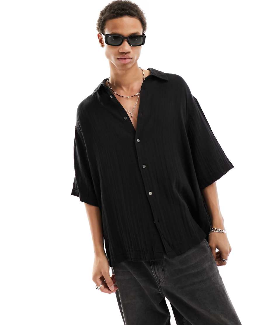 Weekday - Kurzärmliges Oversize-Hemd in Schwarz von Weekday