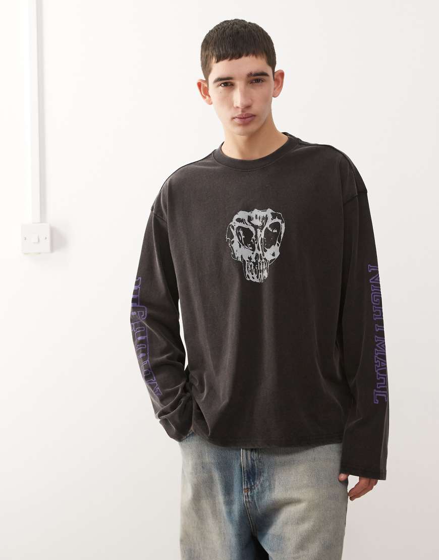 Weekday - Langärmliges, kastiges Oberteil in Schwarz mit Grafikprint von Weekday