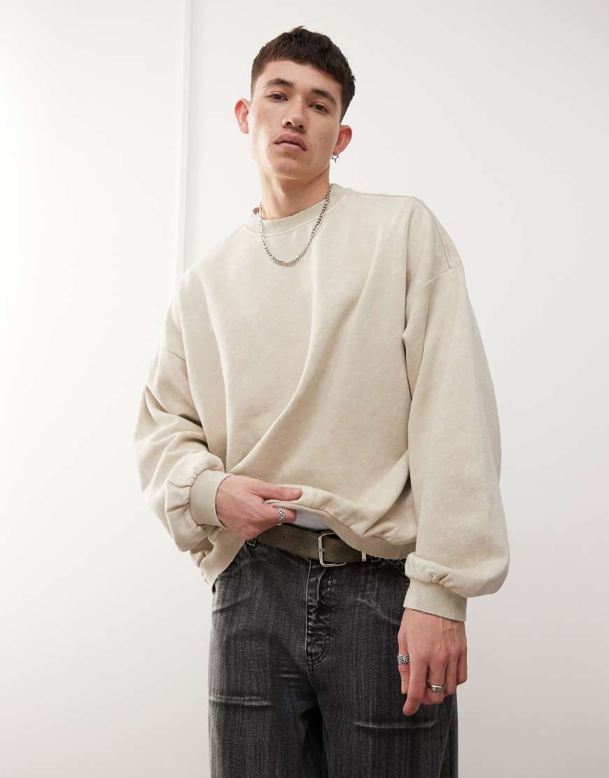 Weekday - Leon - Oversize-Sweatshirt in beiger Acid-Waschung-Neutral Weekday - Leon - Oversize-Sweatshirt in beiger Acid-Waschung-Neutral von Weekday