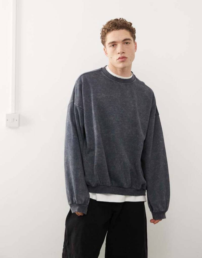 Weekday - Leon - Oversize-Sweatshirt in schwarzer Acid-Waschung von Weekday
