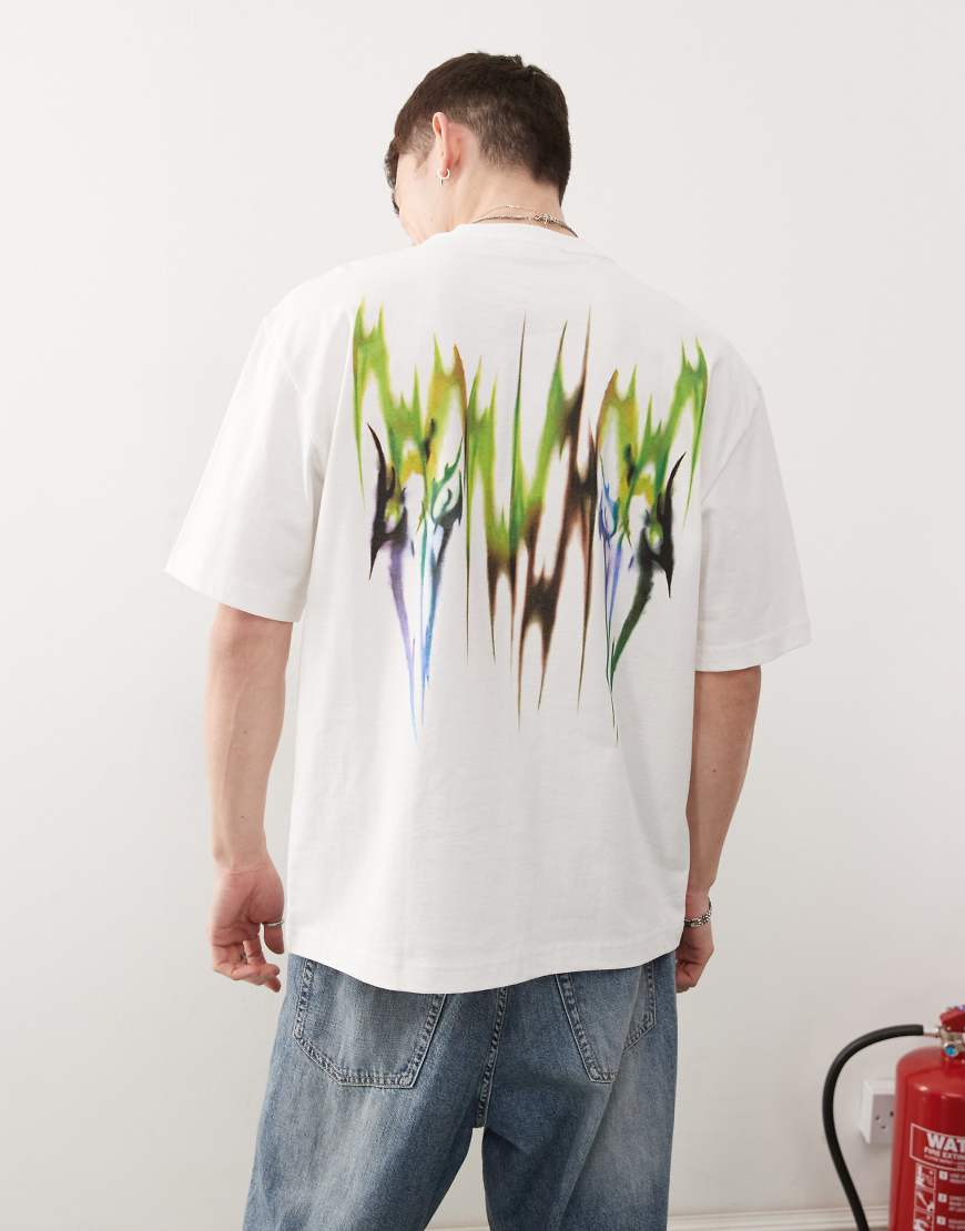 Weekday - Locker geschnittenes T-Shirt in Weiß mit Grafikprint vorne und am Rücken von Weekday