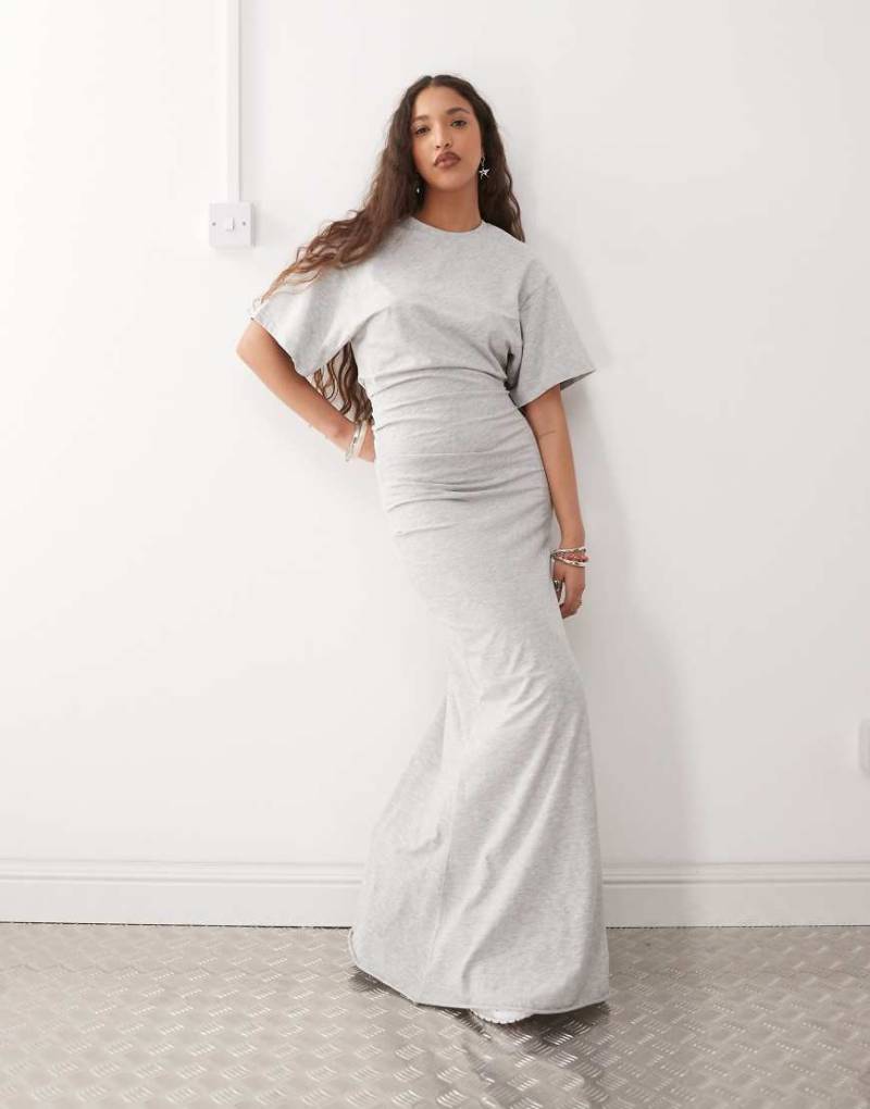 Weekday - Maxikleid aus Jersey in Grau meliert mit seitlicher Raffung von Weekday