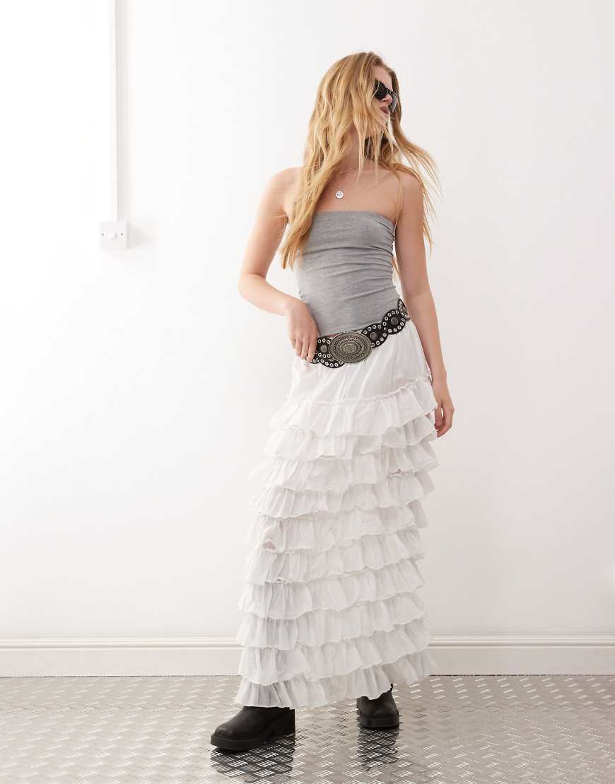 Weekday - Maxirock in Weiß mit Rüschensaum von Weekday