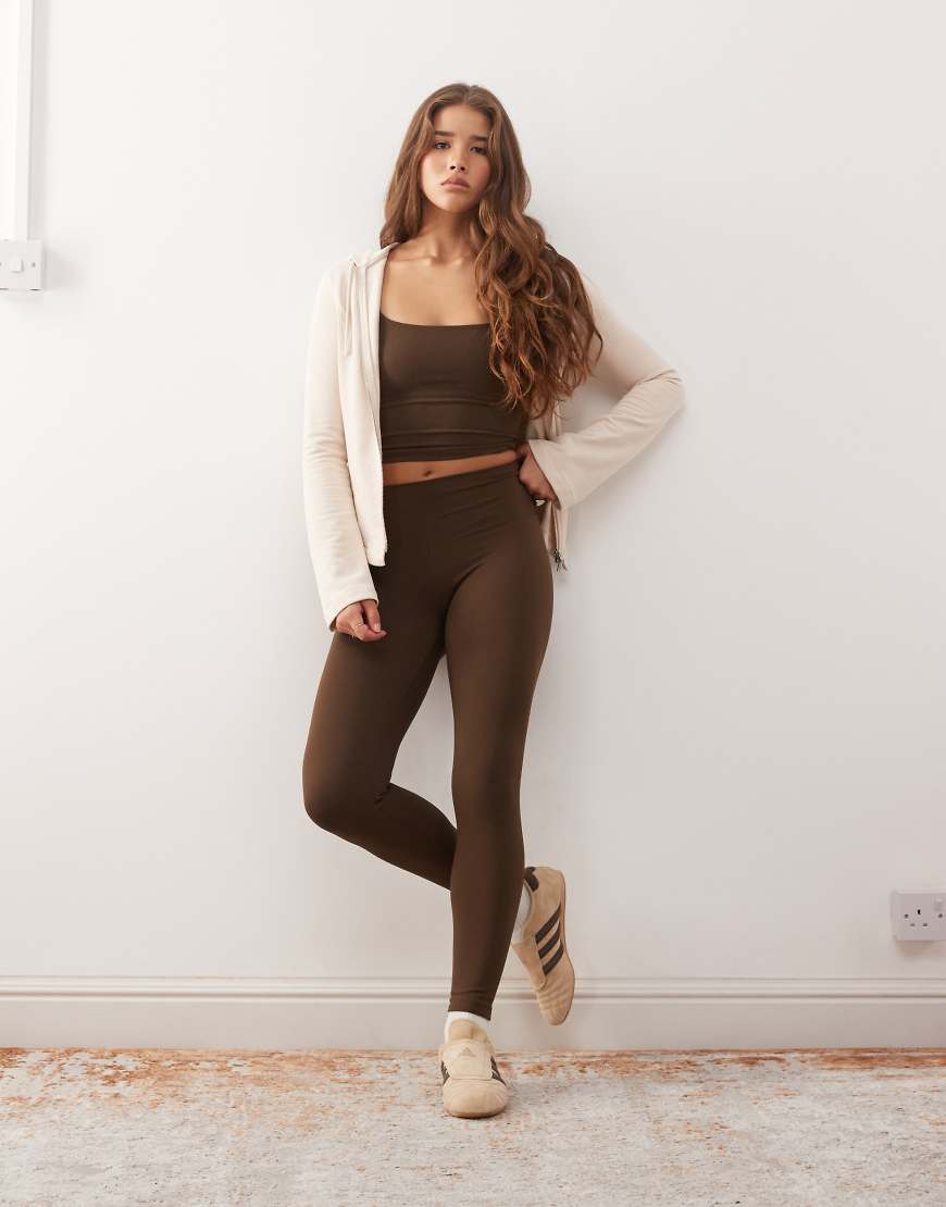 Weekday - Mix and Match - Nahtlose Stretch-Leggings in Dunkelbraun-Brown von Weekday