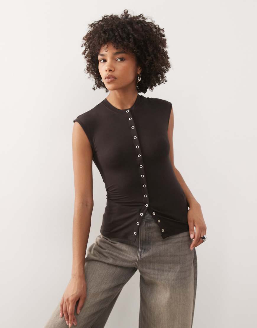 Weekday - Oberteil in Dunkelbraun mit Knopfleiste-Brown von Weekday