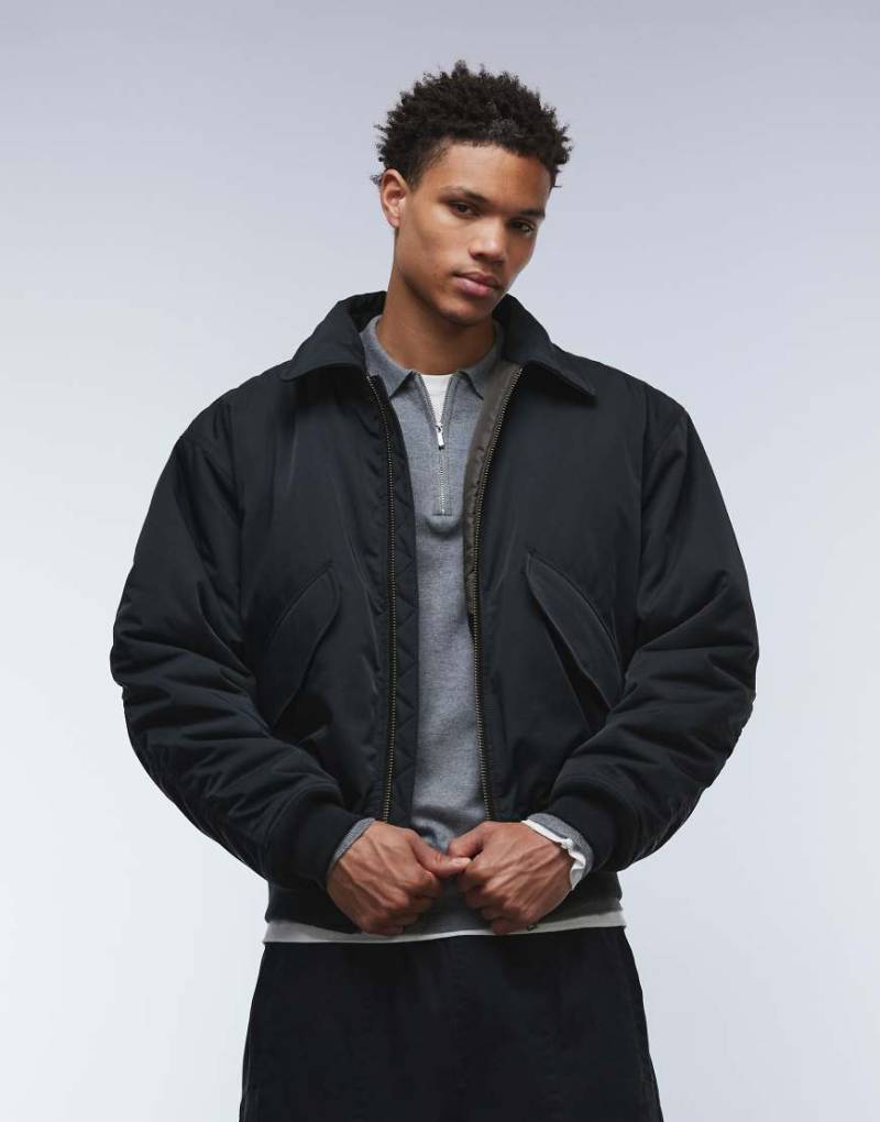 Weekday - Oversize-Bomberjacke in Schwarz mit Kragen von Weekday