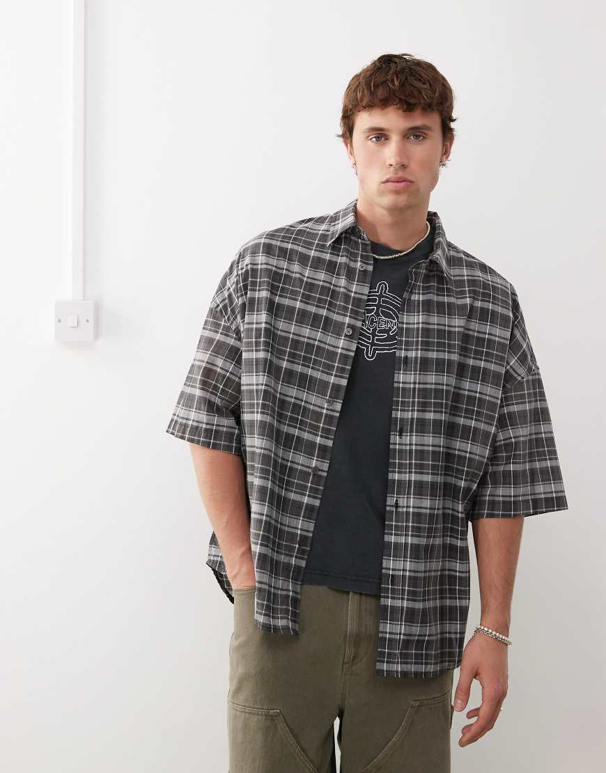 Weekday - Oversize-Hemd in kariertem Grau Weekday - Oversize-Hemd in kariertem Grau von Weekday