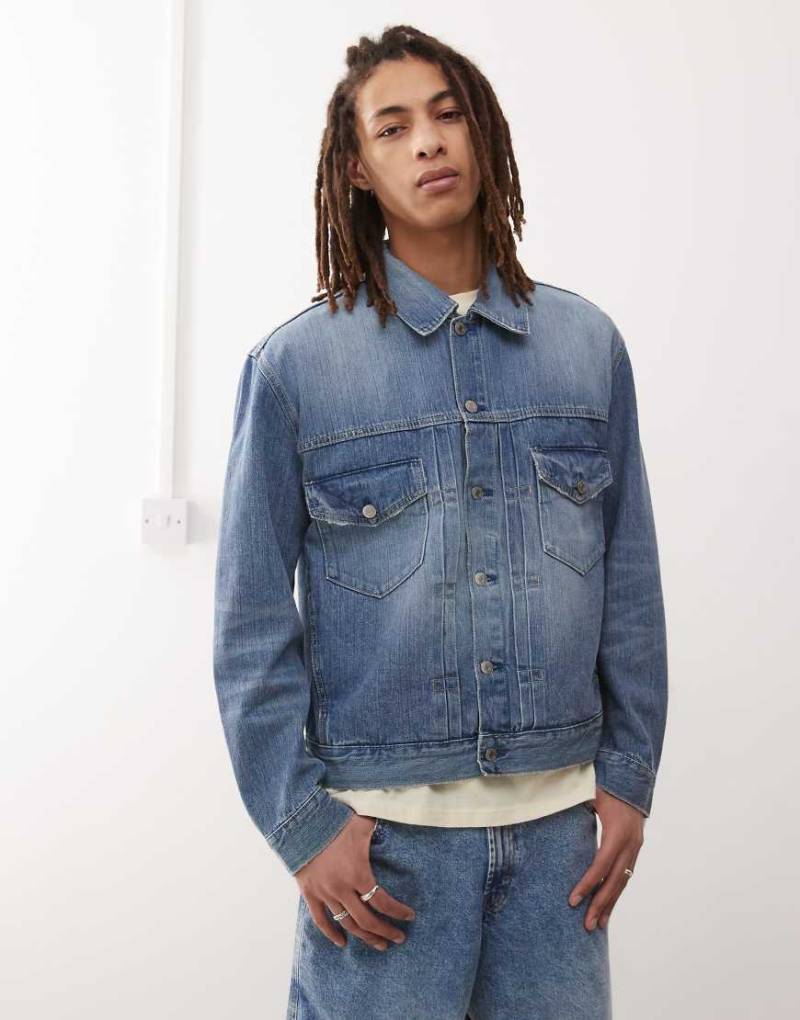 Weekday - Oversize-Jeansjacke in Blau mit Falten-Detail vorn von Weekday