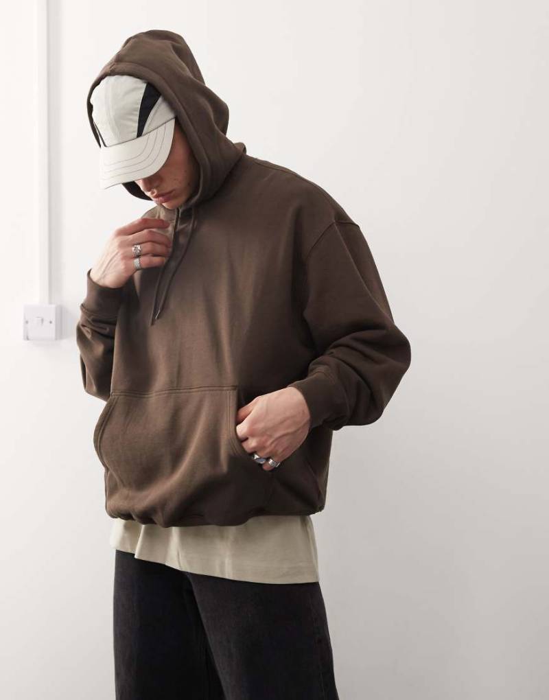 Weekday - Oversize-Kapuzenpullover in Braun von Weekday