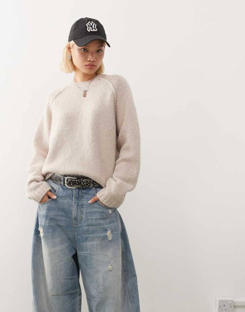Weekday - Oversize-Pullover aus Noppengarn in Wollweiß mit umgekehrten Nähten von Weekday