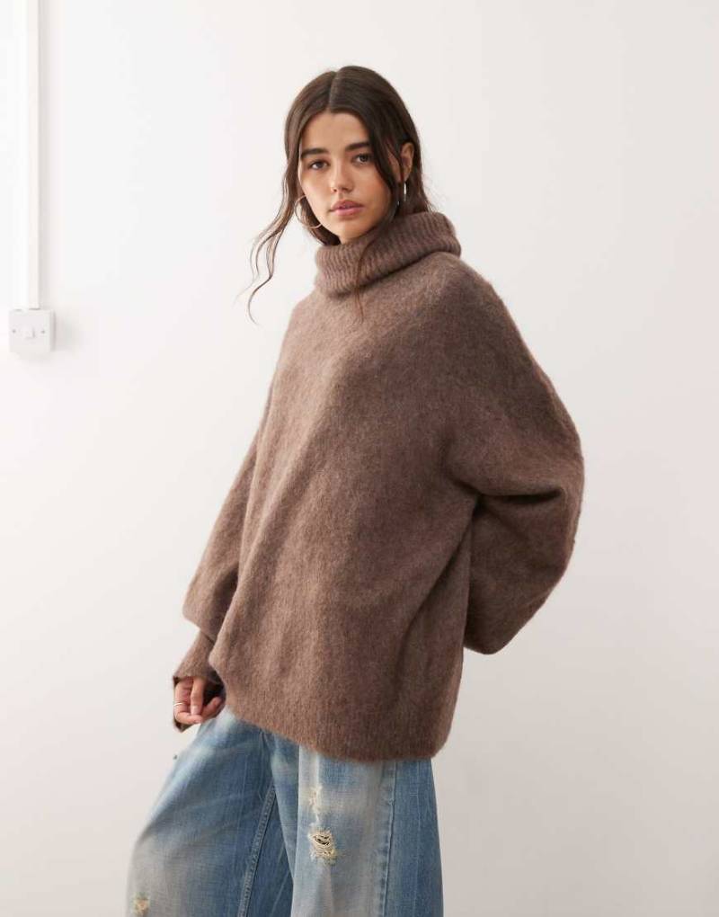Weekday - Oversize-Pullover aus hochwertigem Woll-Mohair-Mix in Maulwurfbraun mit Stehkragen-Neutral von Weekday