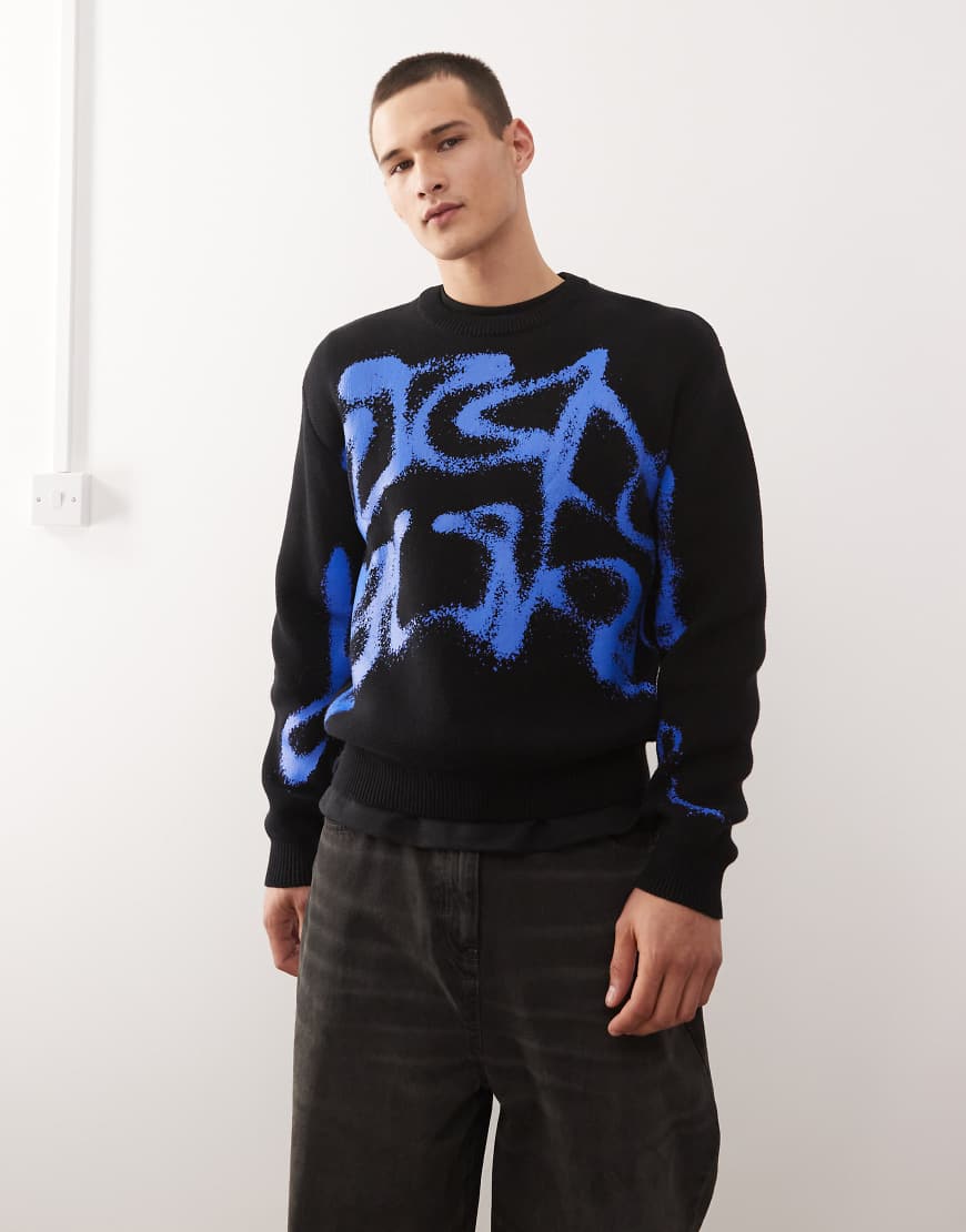 Weekday - Oversize-Pullover in Schwarz mit blauer Sprühdruck-Grafik von Weekday