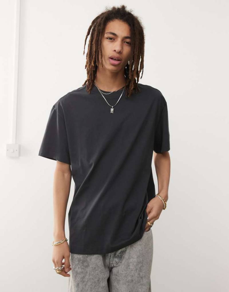 Weekday - Oversize-T-Shirt in Dunkelgrau von Weekday