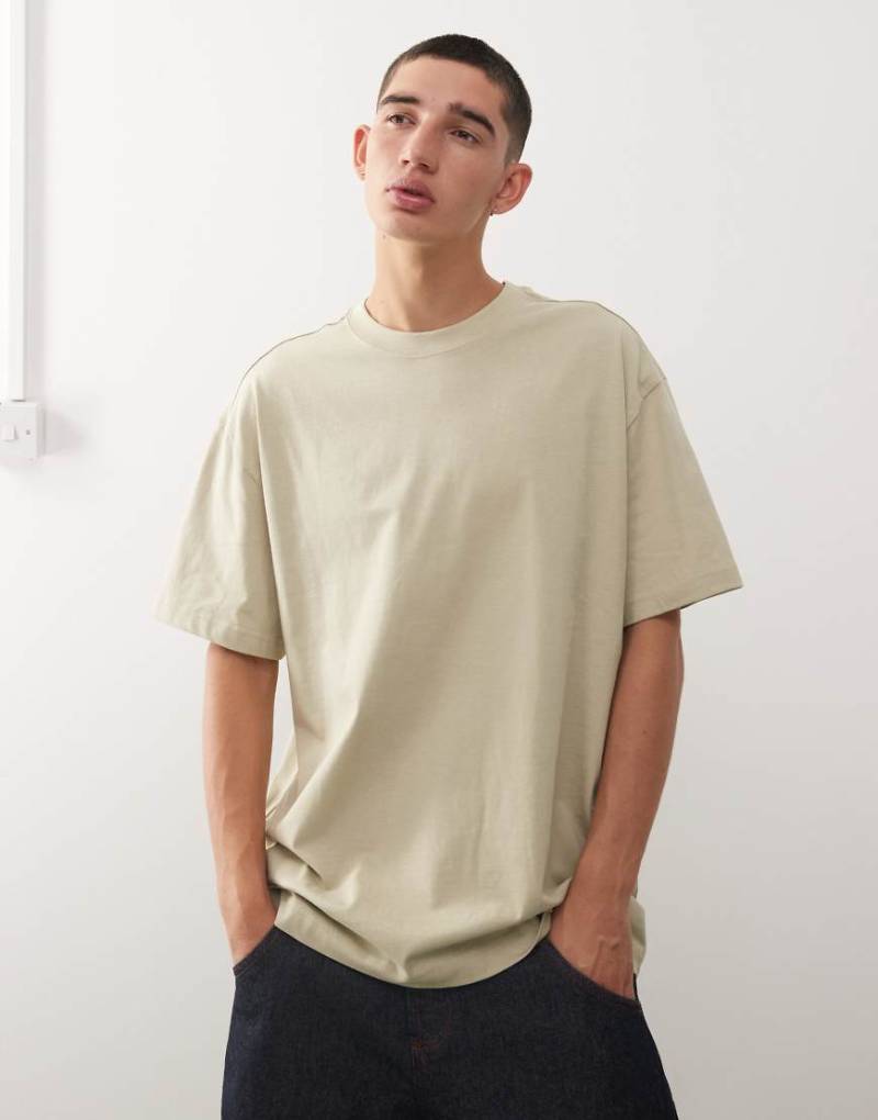 Weekday - Oversize-T-Shirt in Khaki-Grün von Weekday