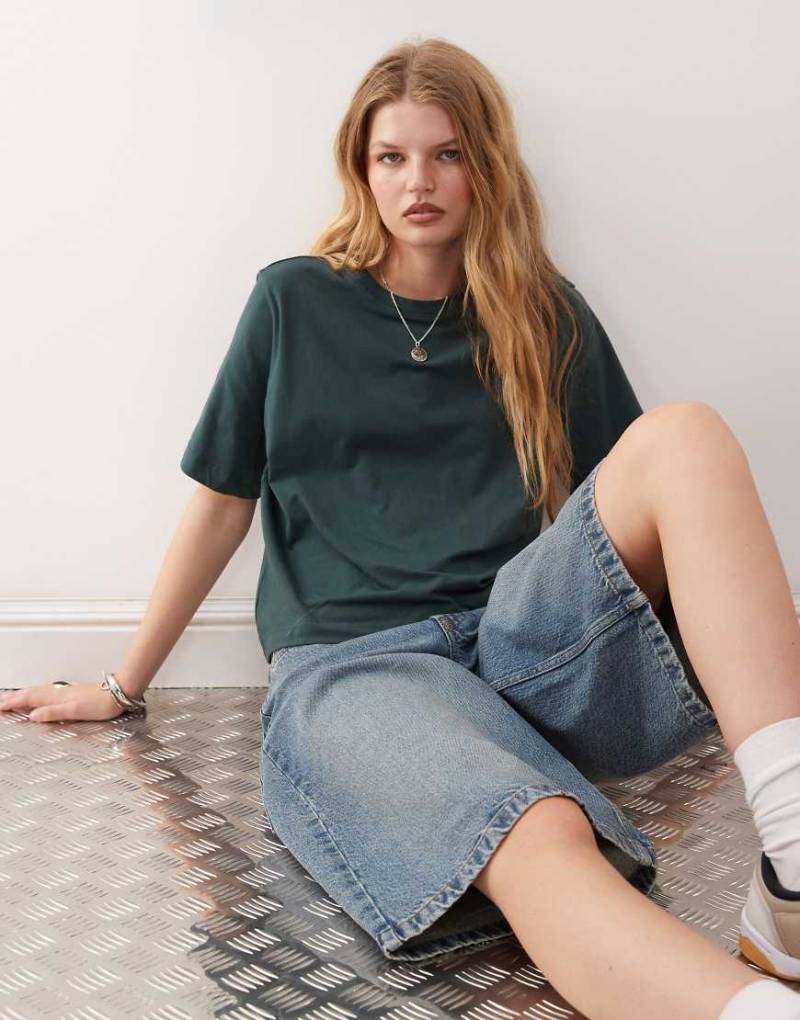 Weekday - Perfect - Kastiges T-Shirt in Petrolgrün von Weekday