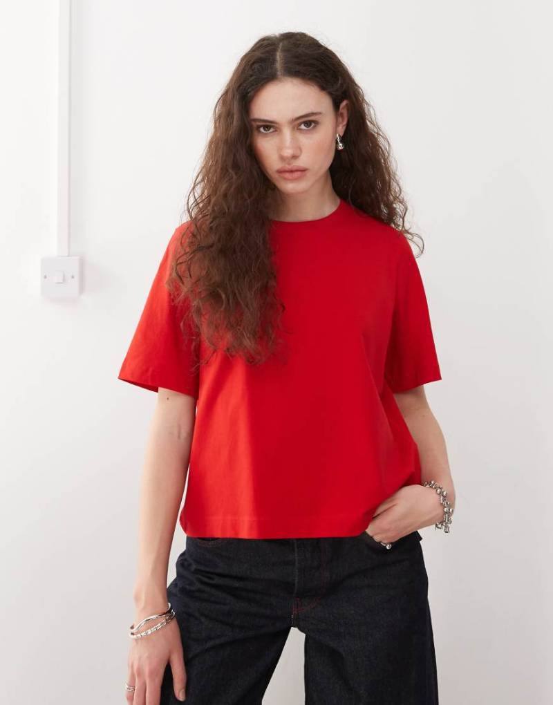 Weekday - Perfect - Kastiges T-Shirt in Rot von Weekday