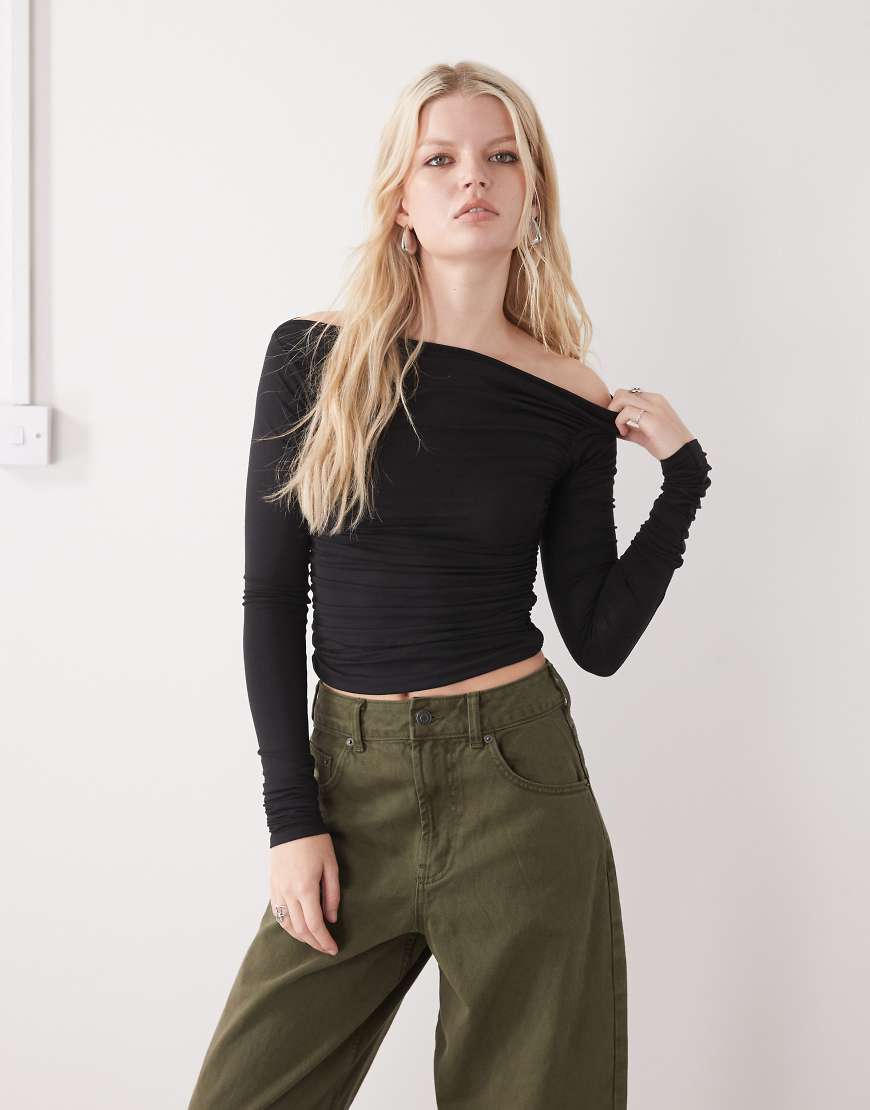 Weekday - Schulterfreies, langärmliges Oberteil in Schwarz von Weekday