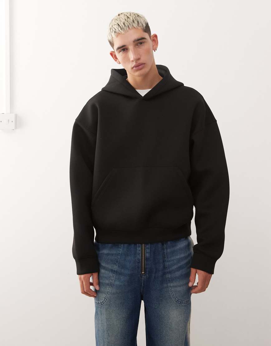 Weekday - Simon - Kapuzenpullover in schwarzer Neopren-Optik Weekday - Simon - Kapuzenpullover in schwarzer Neopren-Optik von Weekday