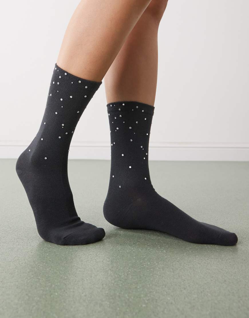 Weekday - Socken in Schwarzgrau mit Strasssteinen Weekday - Socken in Schwarzgrau mit Strasssteinen von Weekday