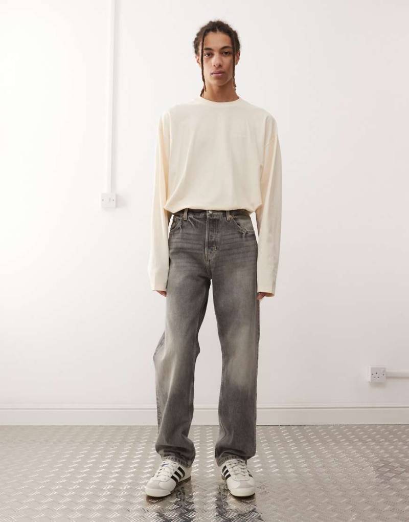Weekday - Space - Jeans mit lockerem, geradem Schnitt in grauer Canyon-Waschung von Weekday