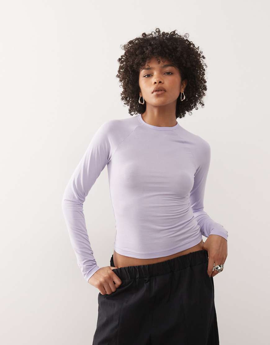 Weekday - Superweiches Slim-Fit-Oberteil in Flieder mit langen Raglanärmeln-Lila von Weekday