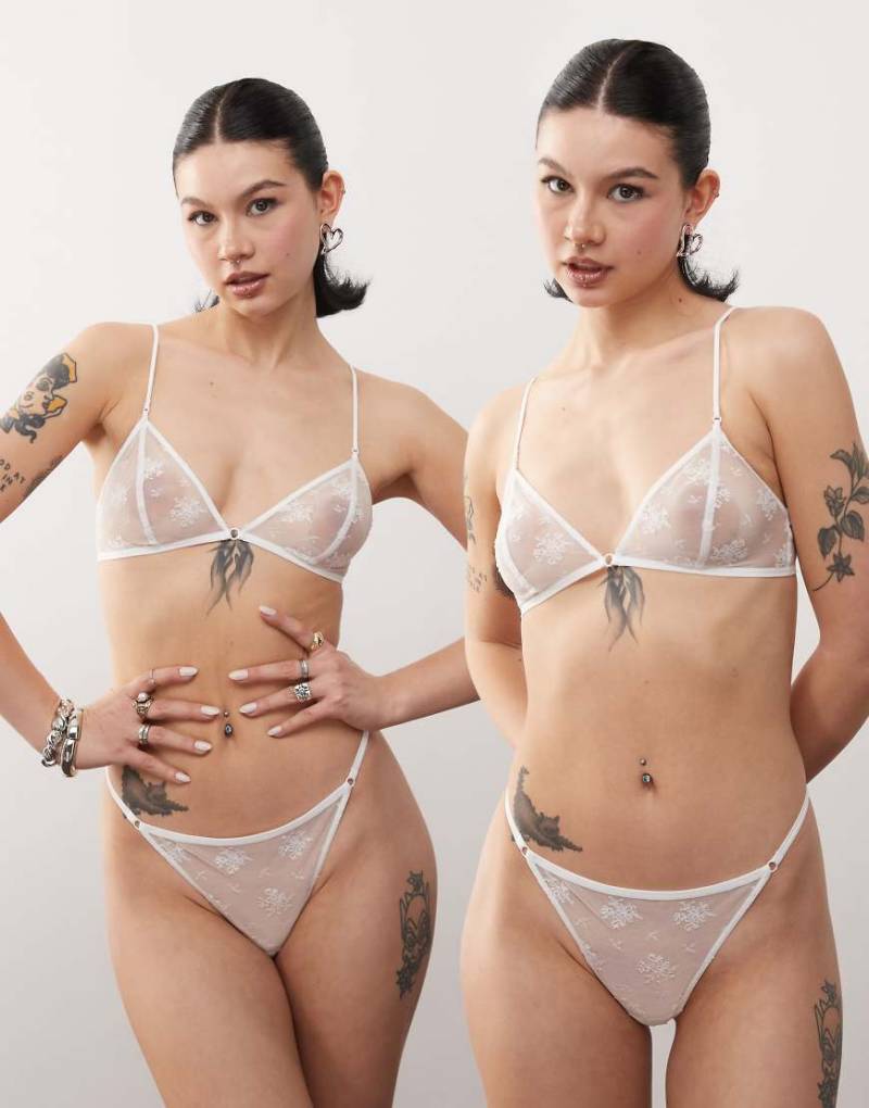 Weekday - Zelda - 2er-Pack Spitzen-String-Tanga in Weiß von Weekday