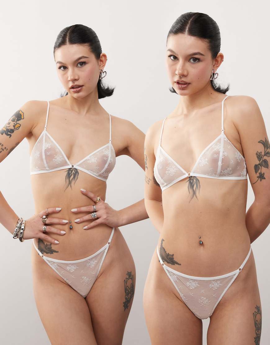 Weekday - Zelda - 2er-Pack Spitzen-String-Tanga in Weiß von Weekday