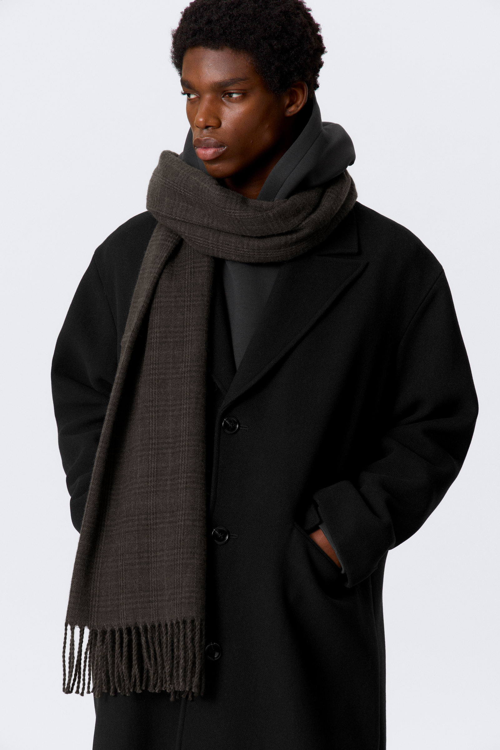 Wool Blend Fringe-Edge Blanket Scarf von Weekday