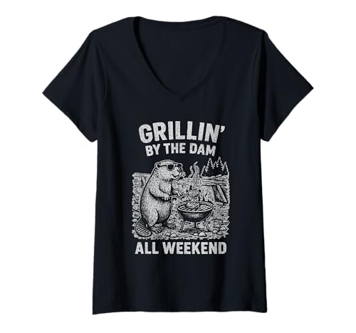 Damen Biber BBQ Grill Grillen Camping Wochenende T-Shirt mit V-Ausschnitt Damen Biber BBQ Grill Grillen Camping Wochenende T-Shirt mit V-Ausschnitt von Weekend Good Time Tees by TheMaesthetics