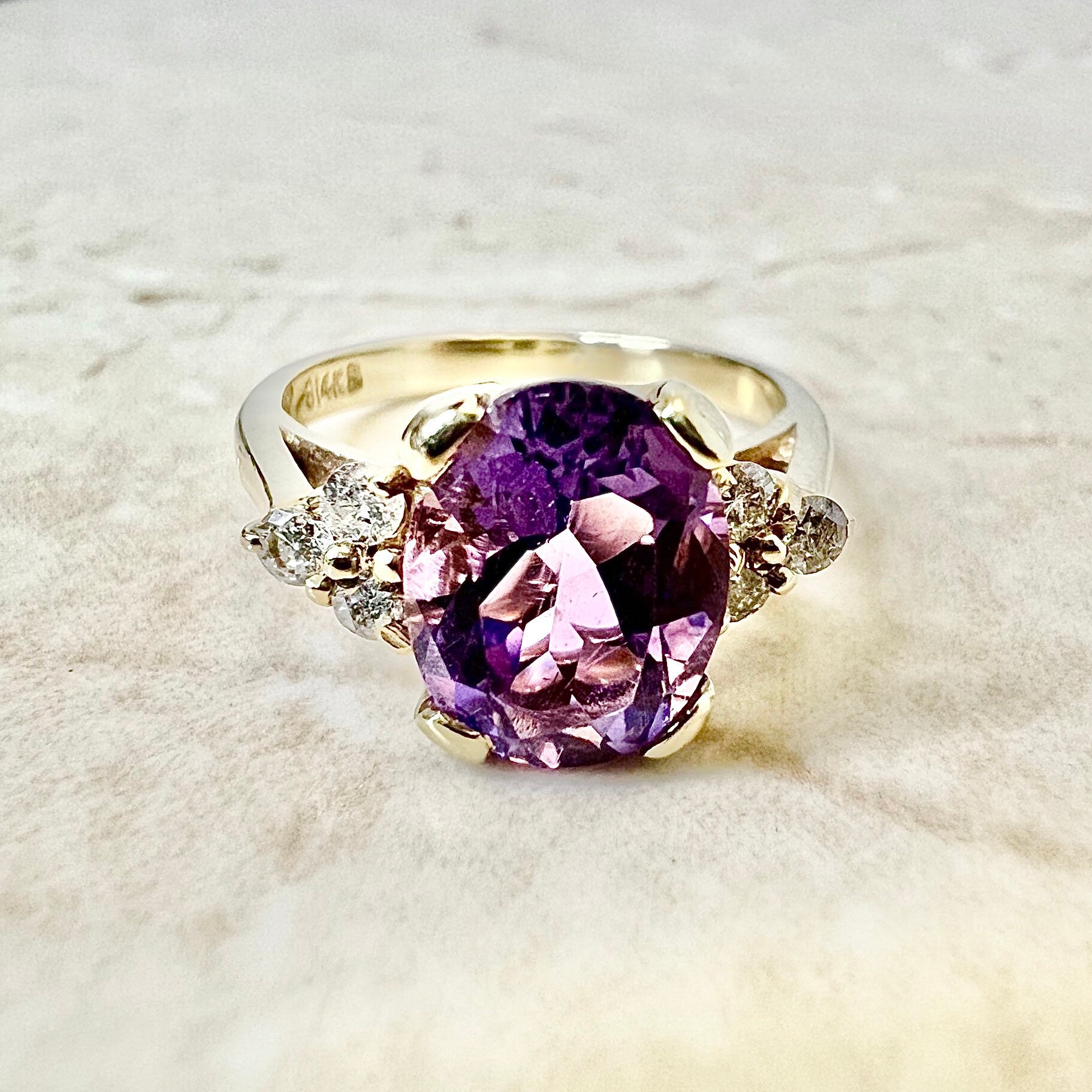 14K Diamant & Amethyst Solitär Ring - 14 Karat Gelbgold Cocktail Ovaler Geburtstag Geschenk Februar Geburtsstein von WeilJewelry