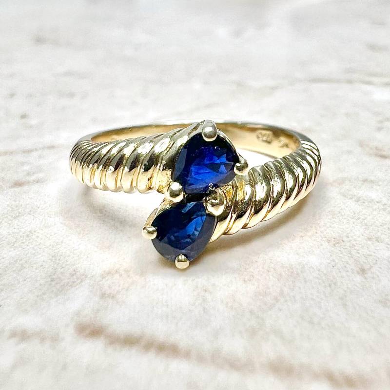 14K Gold Blauer Saphir Byte Ring - Solider Gelbgold 2 Stein September Geburtsstein Urlaub Geschenk Für Sie von WeilJewelry