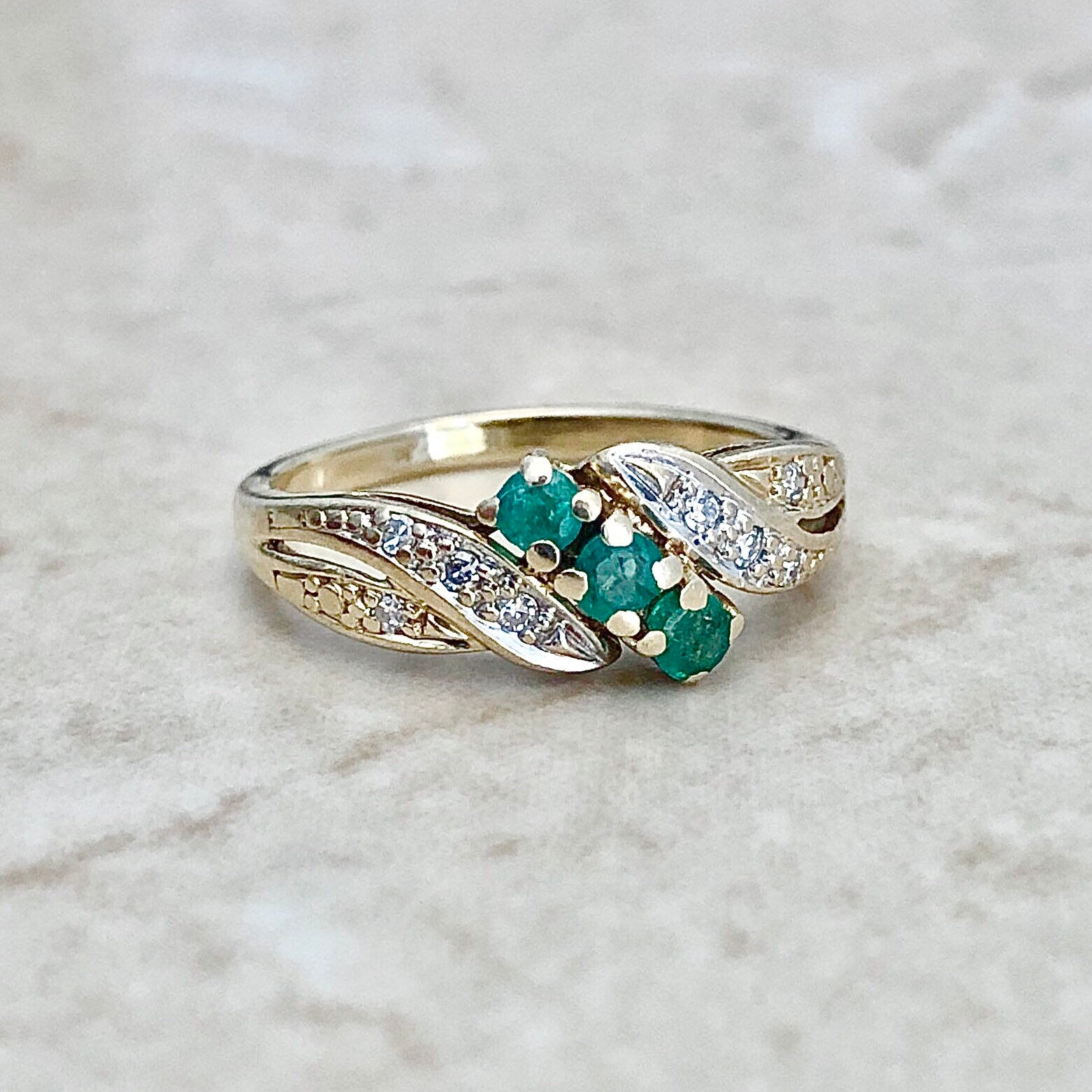 Vintage 14 Karat Gelbgold Natürlicher Smaragd & Diamant Ring - Cocktail Versprechen Größe 4 Us April Mai Birthstone von WeilJewelry