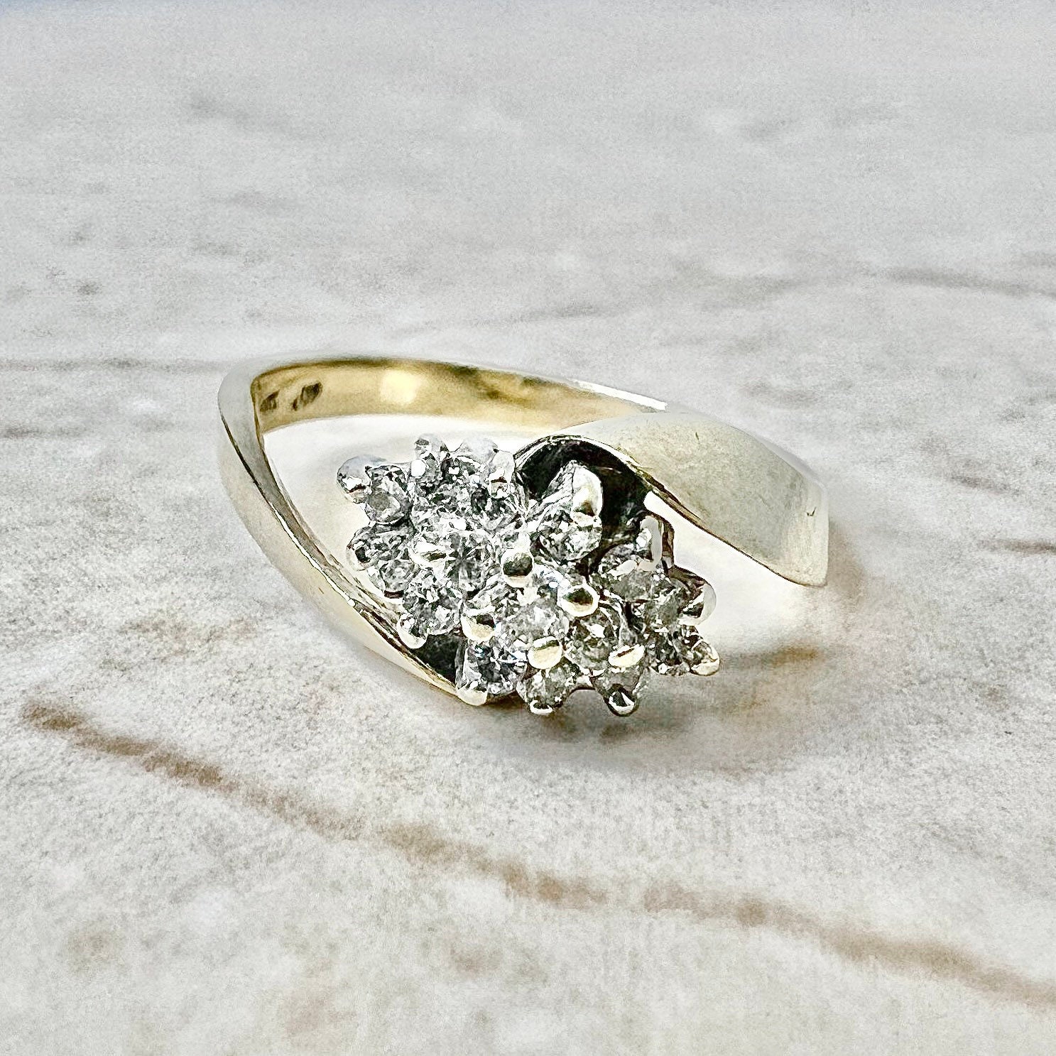 Vintage 14K Diamant Cluster Ring - Gelb & Weißgold Cocktail Jubiläumsring Bestes Geburtstagsgeschenk Für Sie Schmuck Sale von WeilJewelry