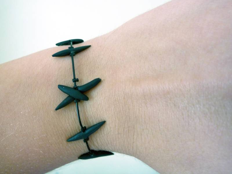 2Er Set - Sally Stitches Ragdoll Armbänder Nightmare From Christmas Inspirierter Niedlicher Halloween Schmuck von WeirdlyCute