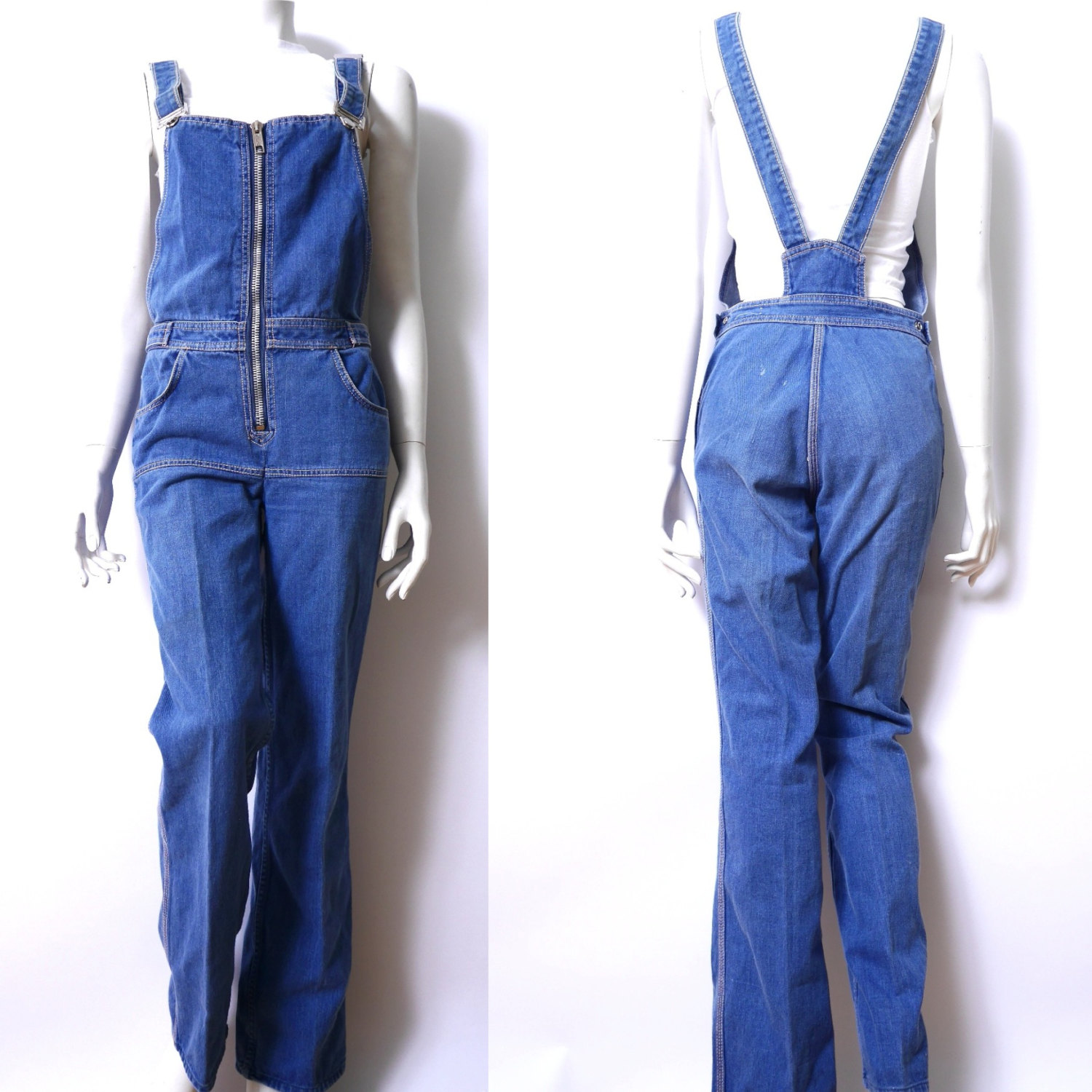 Reißverschlusslatzhose Vintage Latzhose Denim 1970Er Jahre Gerades Bein Blauer Jumpsuit Extra Klein Reißverschlusslatzhose Vintage Latzhose Denim 1970Er Jahre Gerades Bein Blauer Jumpsuit Extra Klein von WelcomeHomeVintage